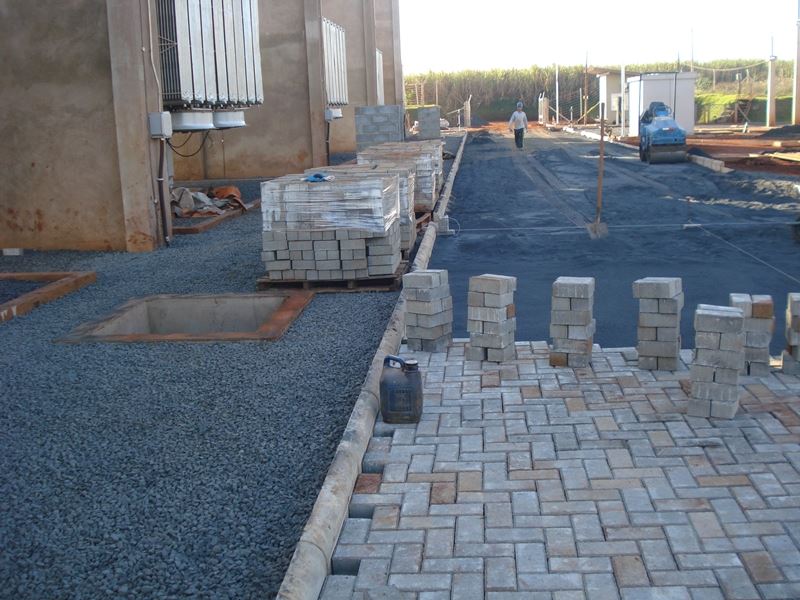 Pavimentação urbana com peças de concreto ACG Blocos
